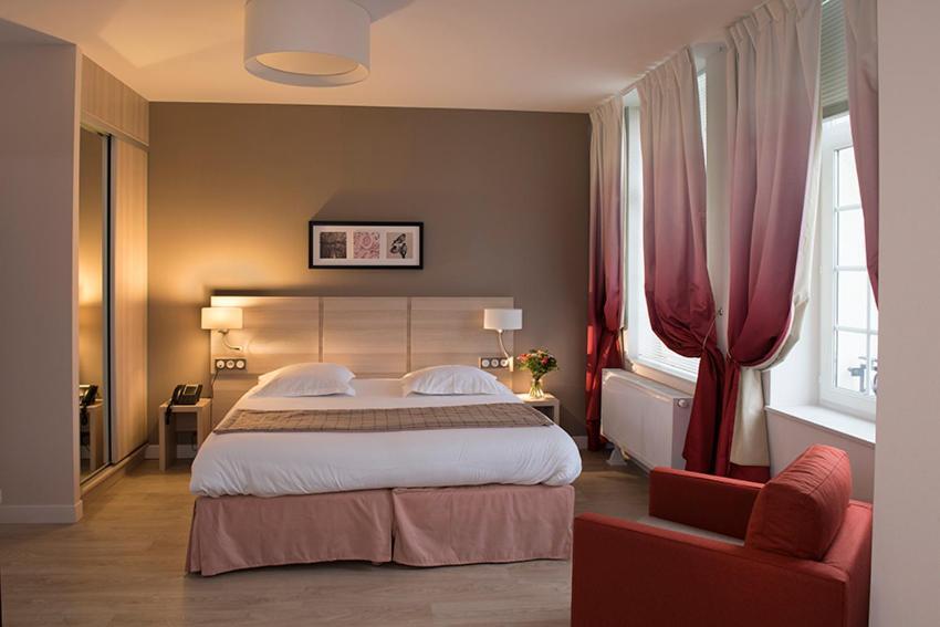 Domitys - Le Carillon D'Or Aparthotel Maubeuge Exterior photo