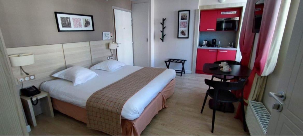 Domitys - Le Carillon D'Or Aparthotel Maubeuge Exterior photo